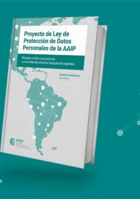 La codirectora de la ADC participó del libro publicado por la AAIP dedicado al Proyecto de Ley de Protección de Datos